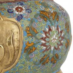 Chinese ormolu and cloisonn enamel vase for the Islamic market - 3654146