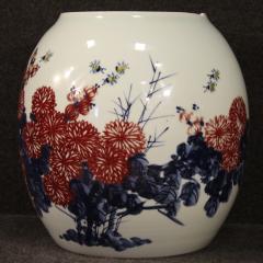 Chinese painted ceramic vase - 3936407