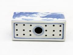 Chinoiserie Blue and White Flower Brick England Early 20th C  - 4291467
