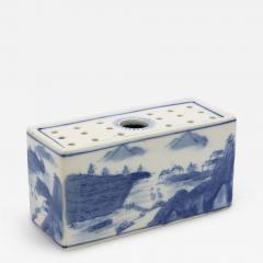Chinoiserie Blue and White Flower Brick England Early 20th C  - 4297071