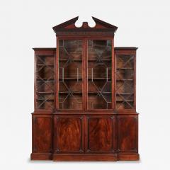 Chippendale Breakfront Bookcase - 4034001