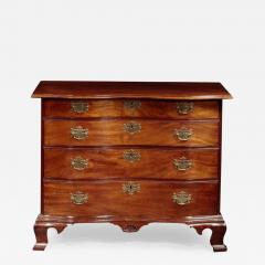 Chippendale Oxbow Chest with a Shell Carved Drop Pendant - 623675