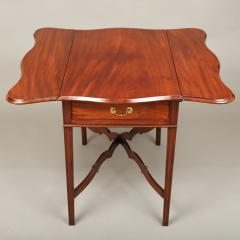 Chippendale Pembroke Table - 4575217