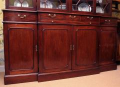 Chippendale Period Mahogany Breakfront Bookcase - 3936794