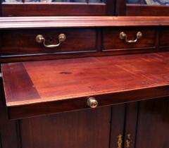 Chippendale Period Mahogany Breakfront Bookcase - 3936798