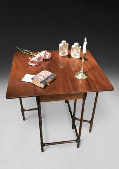 Chippendale Period Mahogany Spider legged Table - 4492749