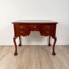 Chippendale Style Walnut Lowboy 19th Century American - 3163550