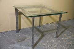 Chrome and glass side table in the manner of Milo Baughman - 3392518