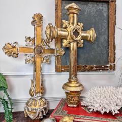 Circa 1810 Neo gothic Giltwood Processional Cross on Orb - 3838157