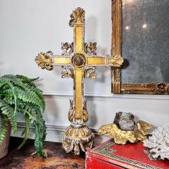 Circa 1810 Neo gothic Giltwood Processional Cross on Orb - 3838161