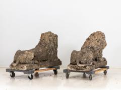 Circa 1920 English Pair of Large Recumbent Concrete Lions - 3333838