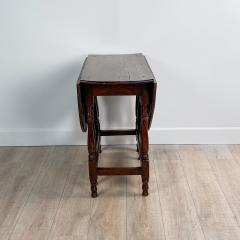 Circa Early 18th Century English Oak Drop Leaf Table - 2245895