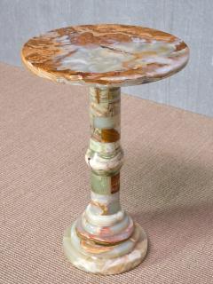 Circular Onyx Side Table with Pedestal Base Italy 1960s - 3915349