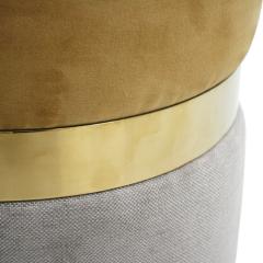 Circular Pouf Upholstered in Velvet and Central Band Made of Brass - 509869