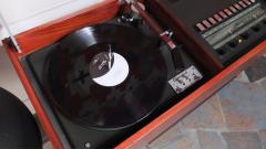 Clairtone Project G2 Rosewood T10 Console Stereo System Turntable RESTORED  - 4709695