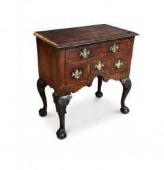Classic Pair of Chippendale Style Walnut veneered Bedside Cabinets Side Tables - 4704843
