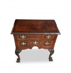 Classic Pair of Chippendale Style Walnut veneered Bedside Cabinets Side Tables - 4704847