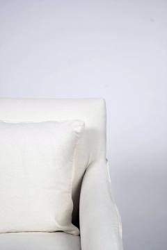 Club Chair Slipcovered in White Linen - 4164157