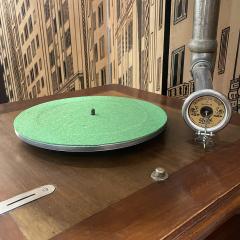 Coin Operated Mechanical Gramophone - 3815797