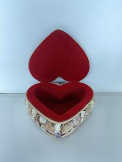 Contemporary American Modern Heart Shaped Seashell Jewelry Box - 4195643