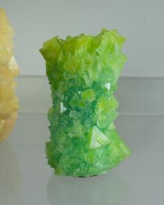 Contemporary Crystallized Vase in Green by Isaac Mont Netherlands - 3801597