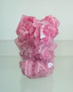 Contemporary Crystallized Vase in Pink by Isaac Mont Netherlands - 3802572