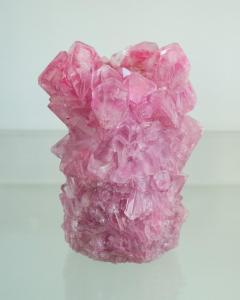 Contemporary Crystallized Vase in Pink by Isaac Mont Netherlands - 3802574