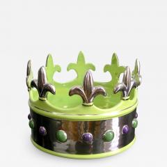 Contemporary Italian Apple Jade Green Majolica Crown Bowl with Platinum Accents - 3482335
