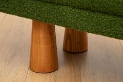 Contemporary Italian Upholstered Bench in Hunter Green Boucl  - 4577209