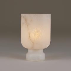 Contemporary Italian carved alabaster urn lamp - 3820930