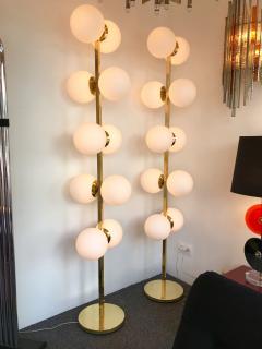 Contemporary Pair of Brass Floor Lamps Opaline Ball Italy - 671088