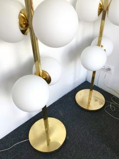 Contemporary Pair of Brass Floor Lamps Opaline Ball Italy - 671091
