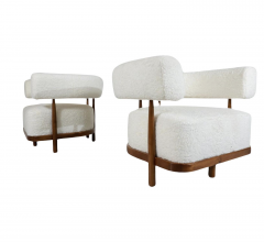 Contemporary Pair of Italian Armchairs Wood and White Boucle Fabric - 3399669