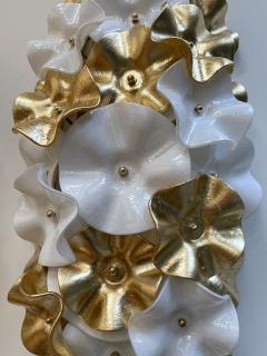 Contemporary Pair of Murano Glass Flowers and Brass Sconces Italy - 1846699