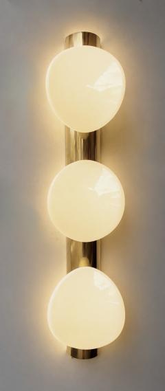 Contemporary Pair of White Murano Glass and Brass Sconces Italy - 4606280