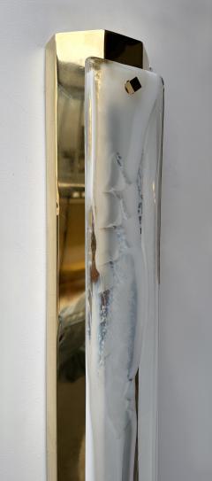 Contemporary Pair of White Pennellate Murano Glass and Brass Sconces Italy - 4495785