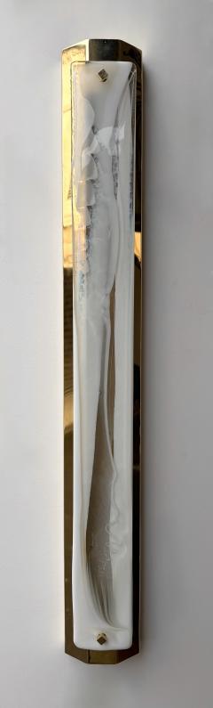 Contemporary Pair of White Pennellate Murano Glass and Brass Sconces Italy - 4495790