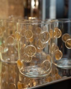 Contemporary Set of 12 Spotted Murano Glass Tumblers with Gold Leaf - 3392672