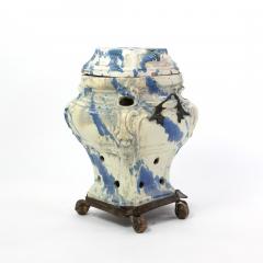 Continental Faience Portable Stove And Cover Late 18th 19th Century - 2180713