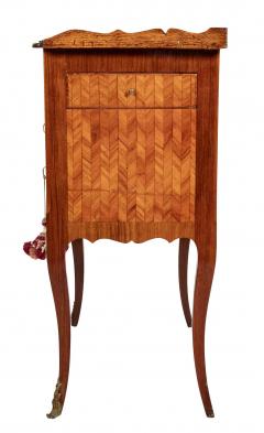 Continental Three Drawer Commode - 4479250