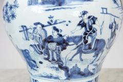 Covered Delft Jar - 4338418