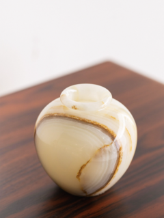 Cream Onyx Vase - 3369108