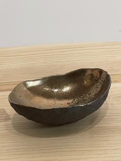 Cristina Salusti Small vessel with textured bronze glaze 2023 - 3442899
