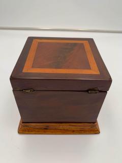 Cubic Biedermeier Box Mahogany and Maple Austria circa 1840 - 2284905