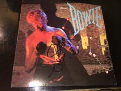 DAVID BOWIE AUTOGRAPHED LETS DANCE ALBUM COVER - 789943