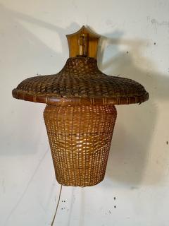 DECORATIVE PAIR OF 1940S BAMBOO CANE AND WICKER CHINOISERIE SCONCES - 2900557