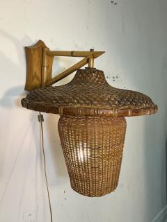 DECORATIVE PAIR OF 1940S BAMBOO CANE AND WICKER CHINOISERIE SCONCES - 2901302
