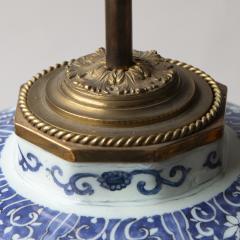 DELFT OCTAGONAL BALUSTER VASE IN THE CHINOISERIE TASTE CONVERTED TO A LAMP - 3998674