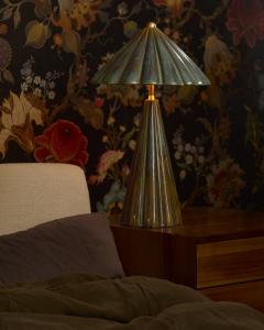 Daniel Shapiro The Hawthorne Lamp - 4816726