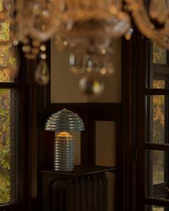 Daniel Shapiro The Longfellow Lamp - 4816737